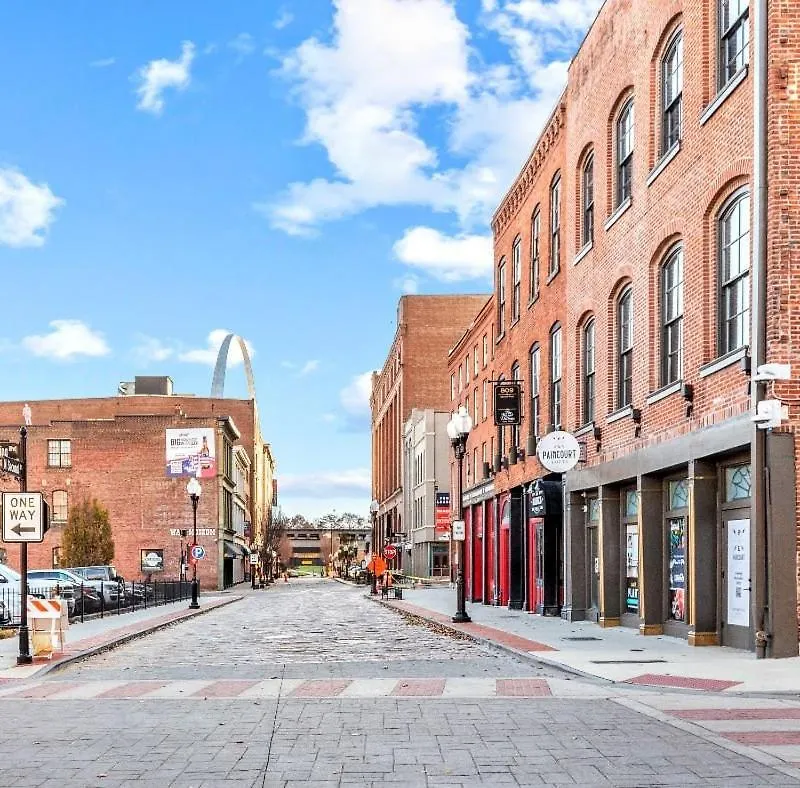 Loft Studio-Gated Parking-Wd-P203 Saint Louis Apartment