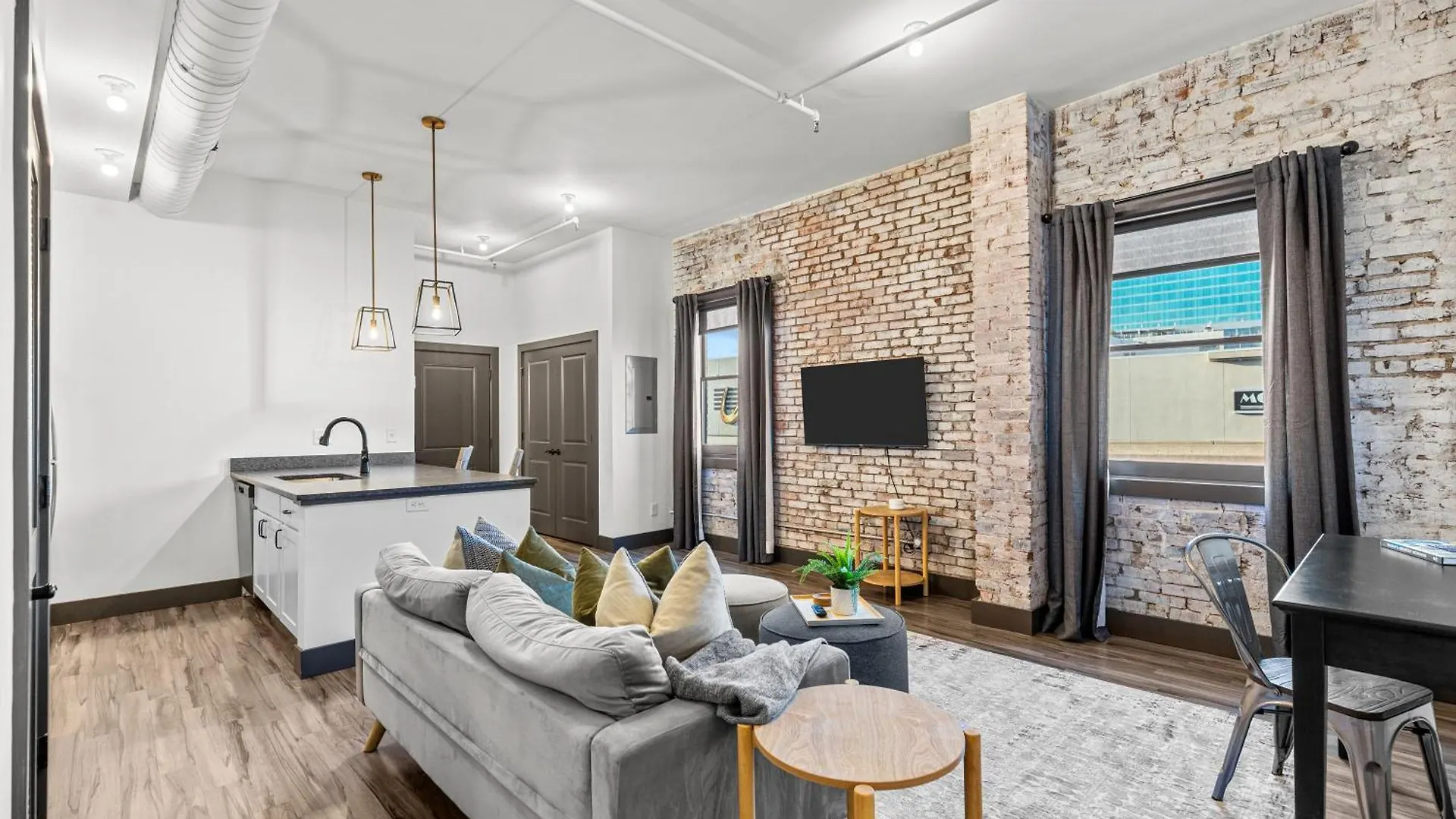 Apartment Loft Studio-Gated Parking-Wd-P203 Saint Louis United States