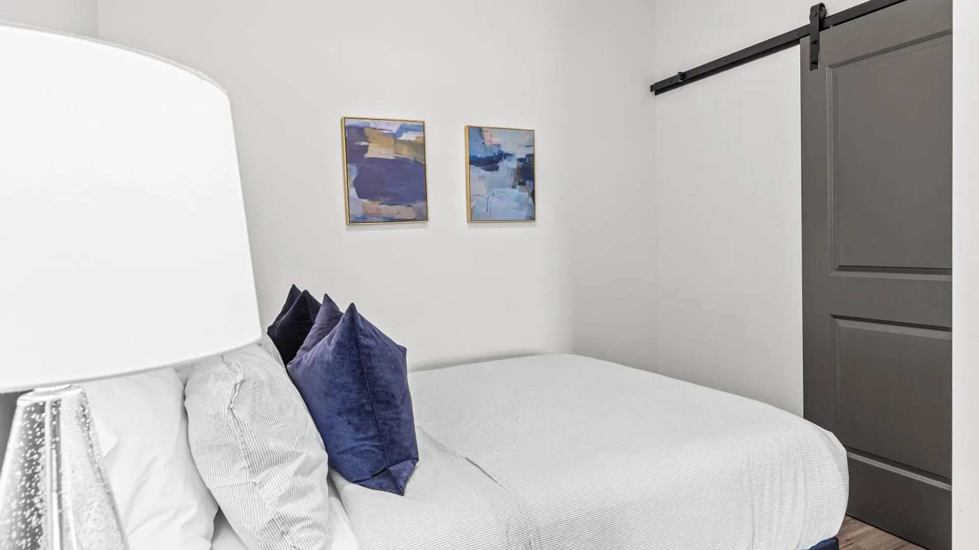Loft Studio-Gated Parking-Wd-P203 Saint Louis 0*,