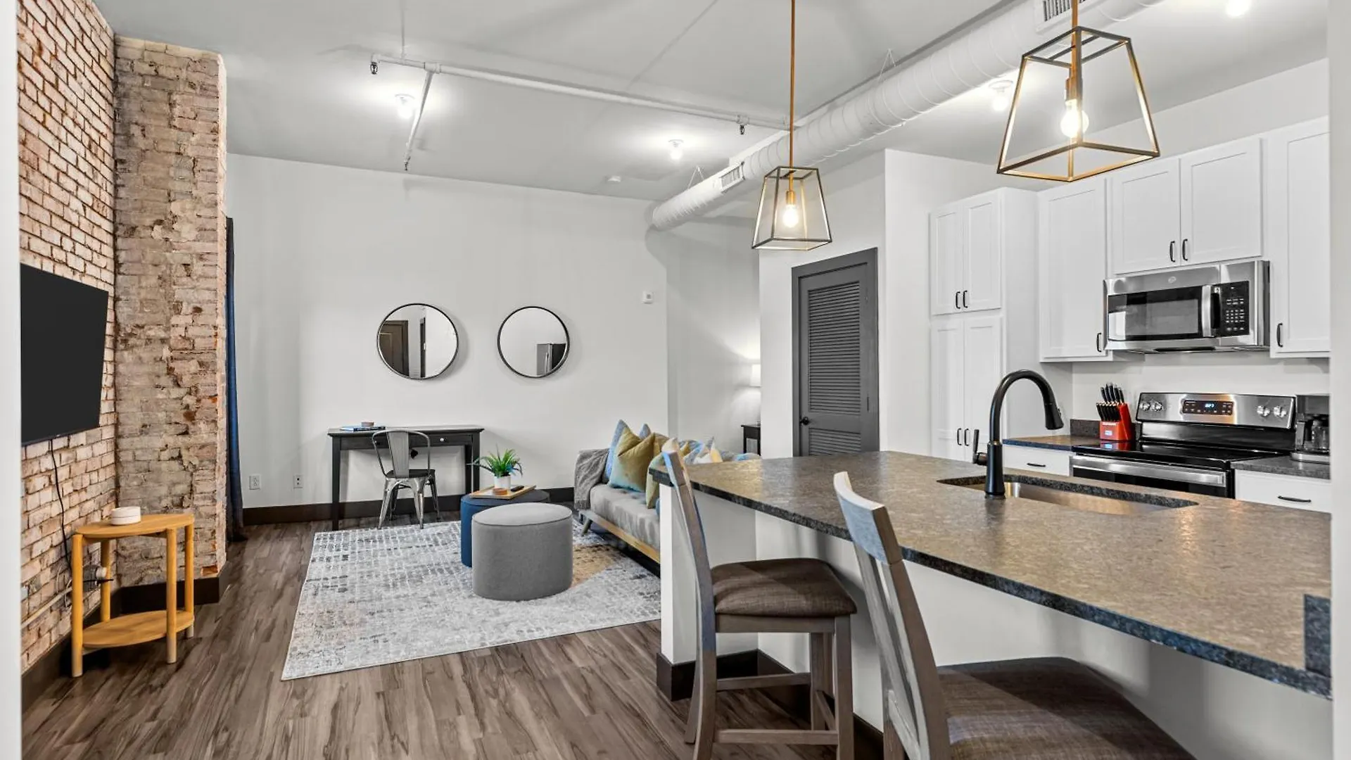 Apartment Loft Studio-Gated Parking-Wd-P203 Saint Louis